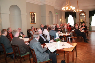 Stadig mange deltagere på møtene! (Foto: Arild Stang)