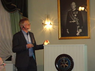 Foredragsholder Gunnar Skjerve   (Foto: Torfinn Moen)
