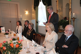 Hovedbordet; presidenten taler  (Foto: Arild Stang)